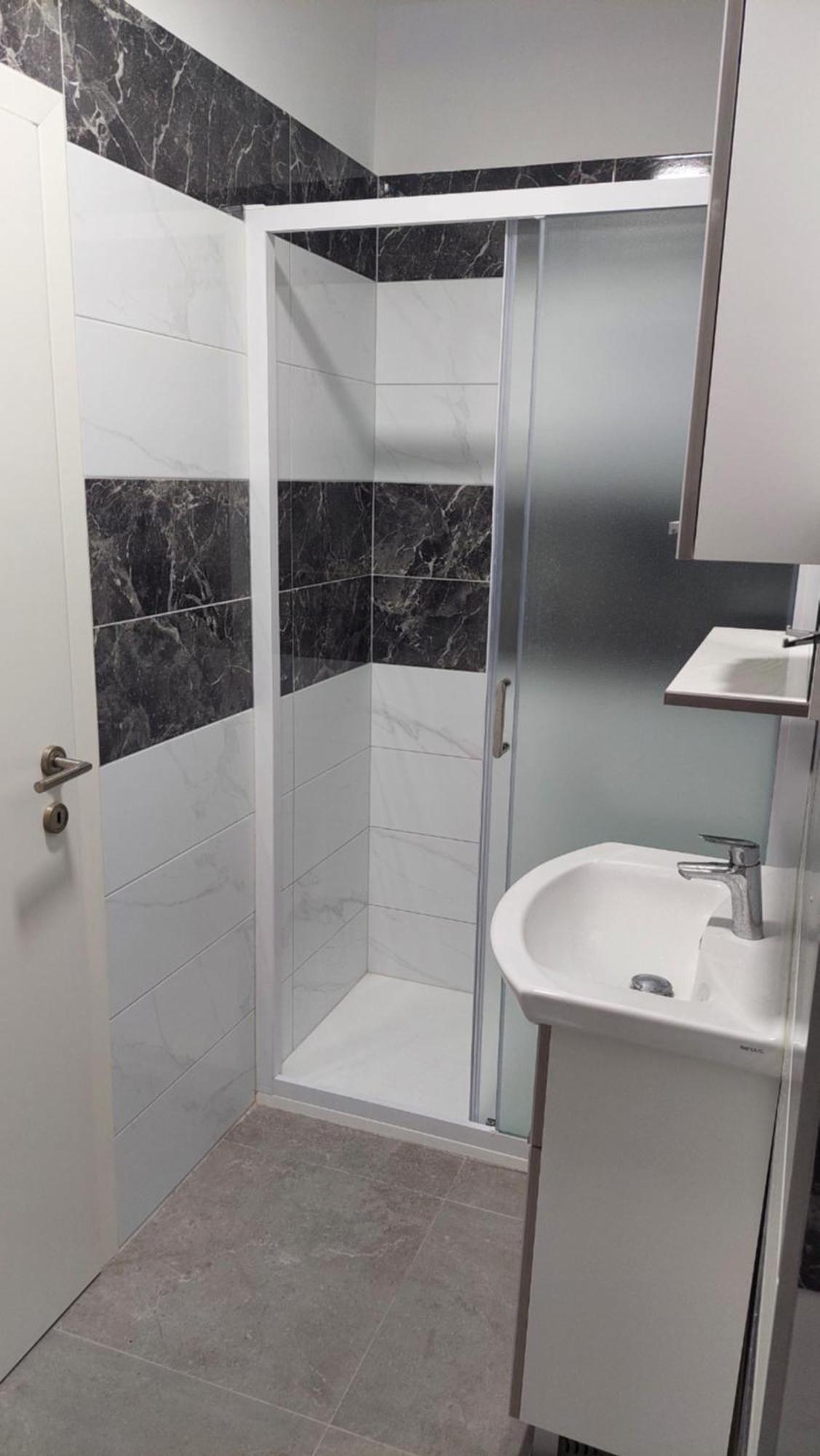 Room With Private Toilet And Balcony In City Center In Shared Apartment Split Luaran gambar