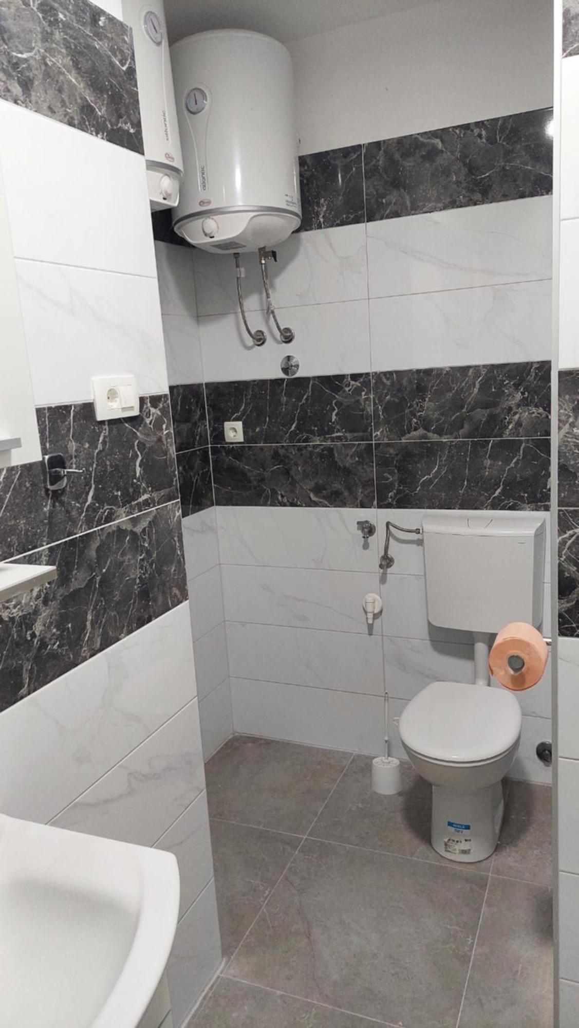 Room With Private Toilet And Balcony In City Center In Shared Apartment Split Luaran gambar