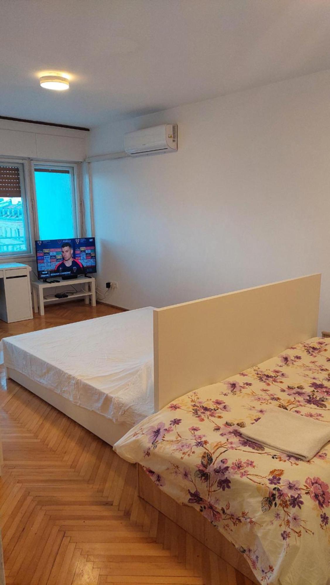 Room With Private Toilet And Balcony In City Center In Shared Apartment Split Luaran gambar